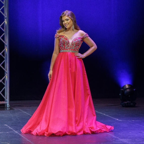 Mac duggal Hot pink chiffon beaded gown - Picture 8 of 13
